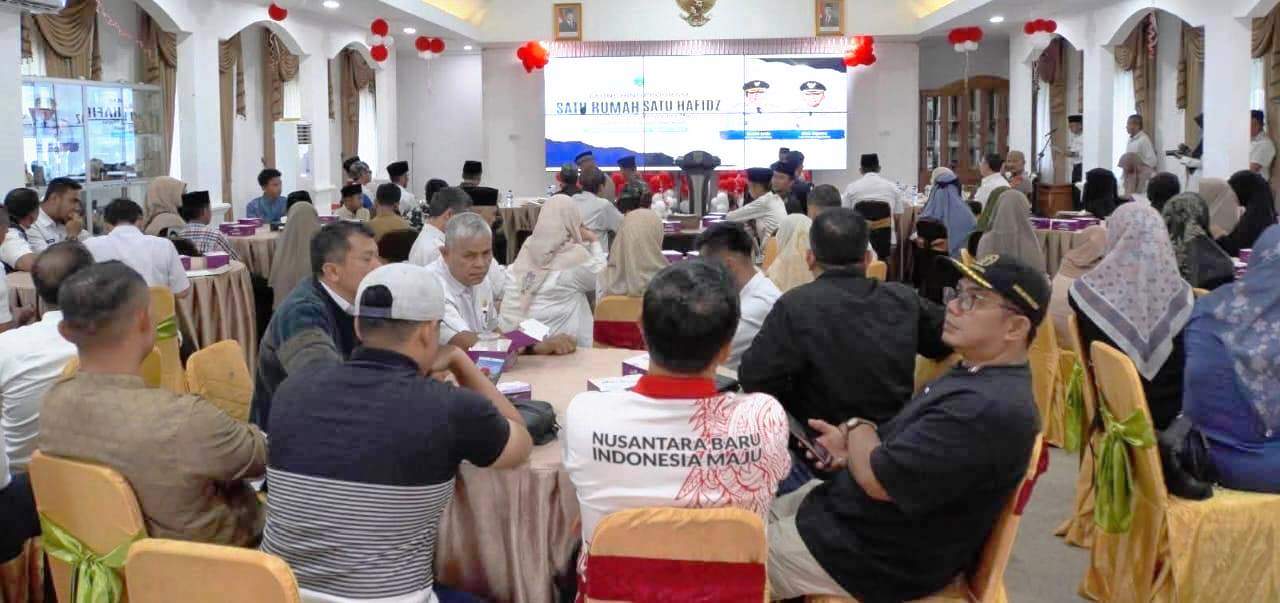 Suasana peluncuran satu rumah satu hafiz oleh Wako Hendri Arnis.